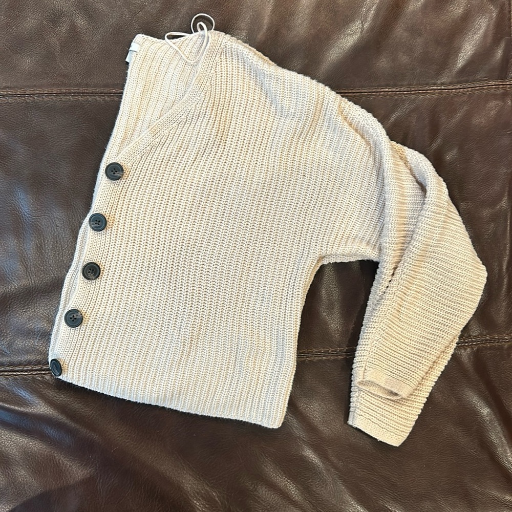 American eagle sweater